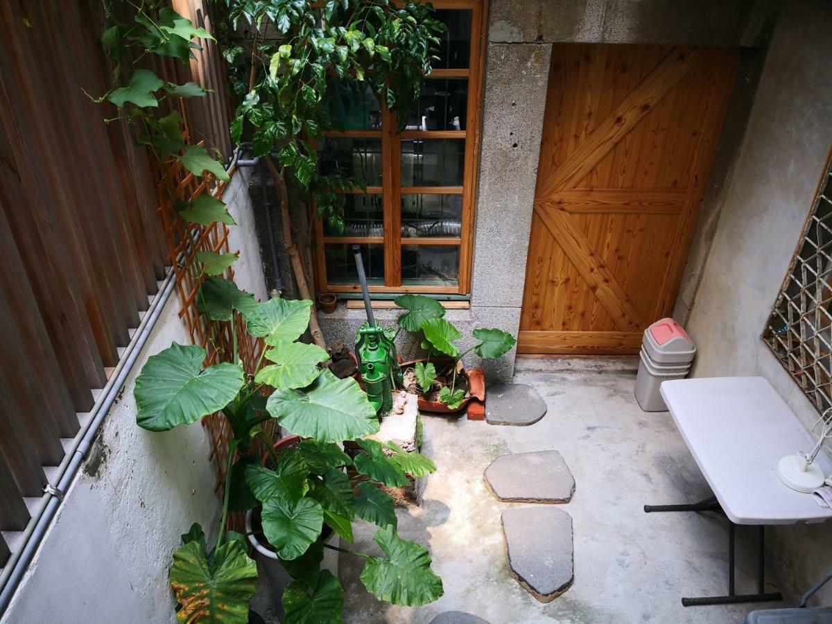 Honey House Tainan Bed and Breakfast Eksteriør billede